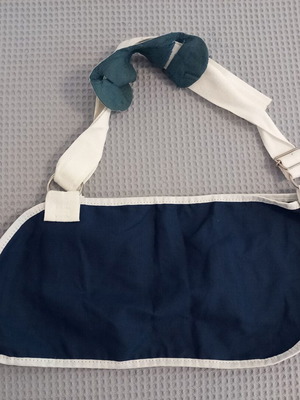 Arm sling used for hand stability