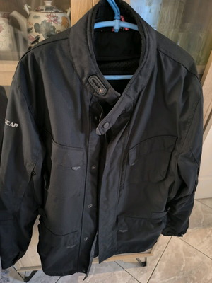 Nordcap motorcycle jacket like new, size XL, missing elbow bones
