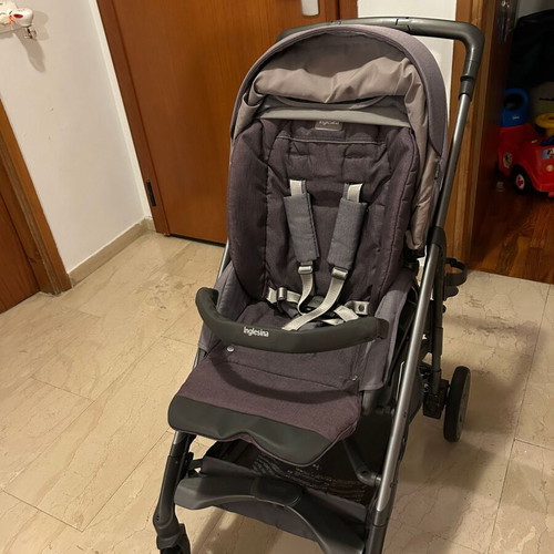 Inglesina Trilogy stroller used, denim color with footmuff and rain cover