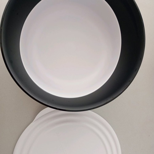 Set of 3 Elegant Tupperware containers like new