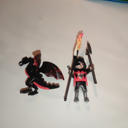 Playmobil Knights Super Set 4006 The Dragon's Lair like new with box and extras