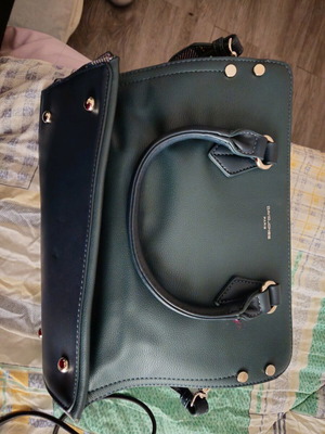 Medium-sized handbag used, green