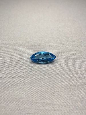Blue Topaz new, 3.7 carats, natural