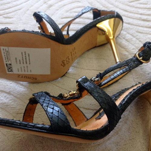 Schutz sandals size 40 leather black and gold new high heels