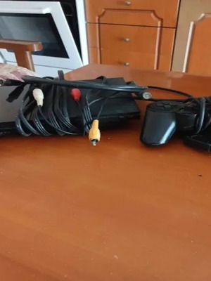 PlayStation 2 Slim σαν καινούργιο με χειριστήριο και 17 παιχνίδια