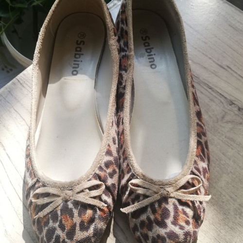 Sabino leopard ballet flats like new, size 38, pointed toe