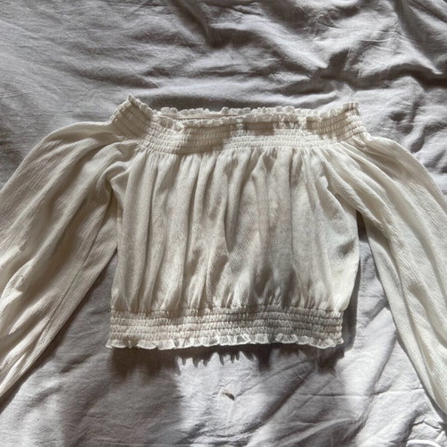 H&M off the shoulder top like new, unworn