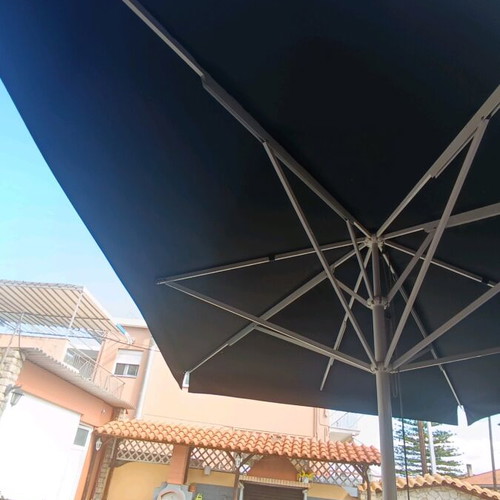 Professional heavy-duty umbrella like new, 4x5 black with base
