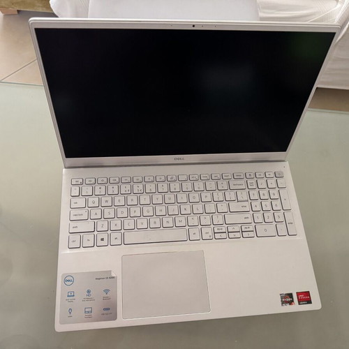 Dell Inspiron 5505 laptop like new, Ryzen 5, 8GB RAM, 256GB SSD, 15.6” FHD, Win10 Home