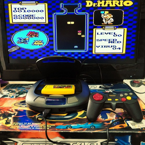 Retro 32-bit game console like new with accessories