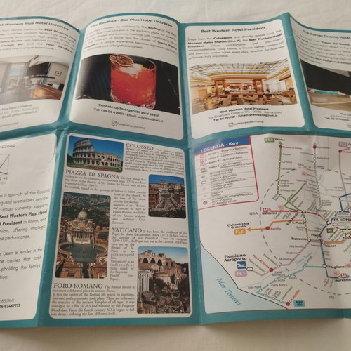 Italy Travel Pack with Milano Guide and Rome Map, like new