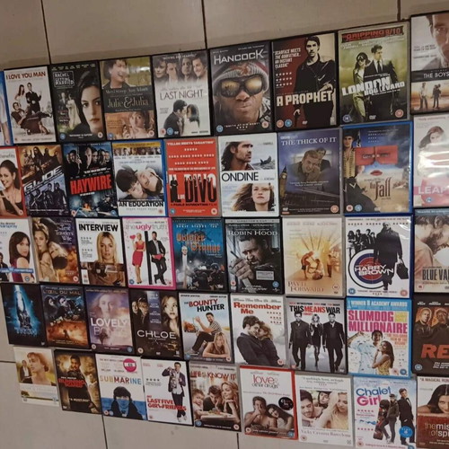 DVD pack of 5 new movies without Greek subtitles