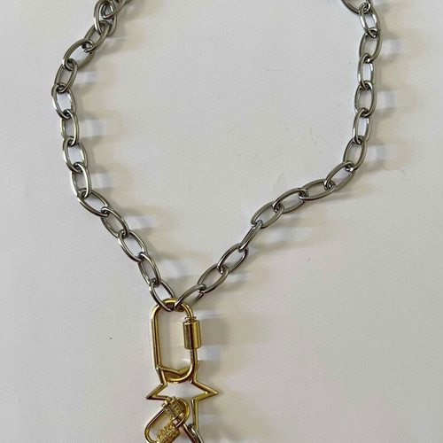 Long pendant with silver chain and gold rings, star and diamond-shaped drop