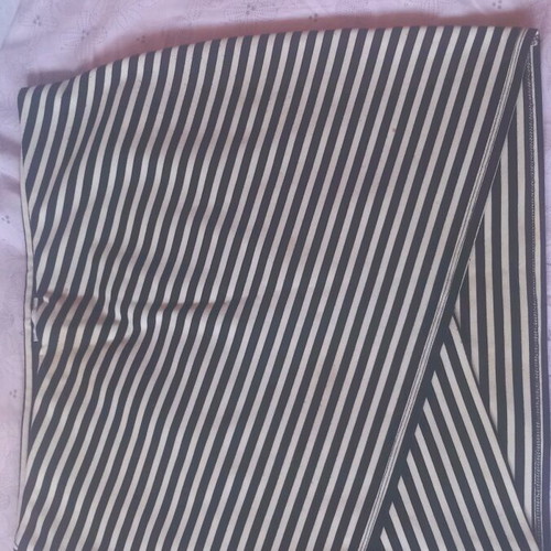 Mini women's skirt Zara like new, white and blue, size L