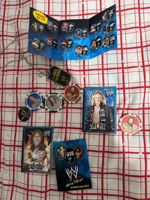 WWE merchandise cards and dogtags like new