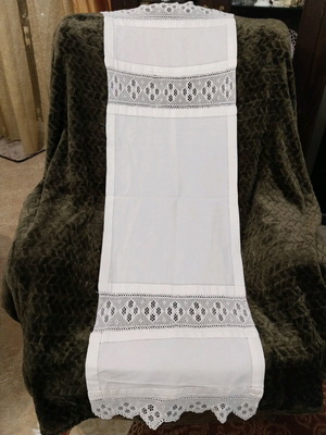 Handmade knitted table runner like new
