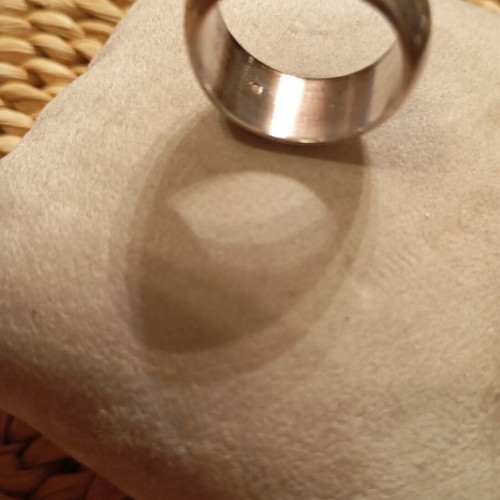 Silver Vera 925 ring size 17 like new