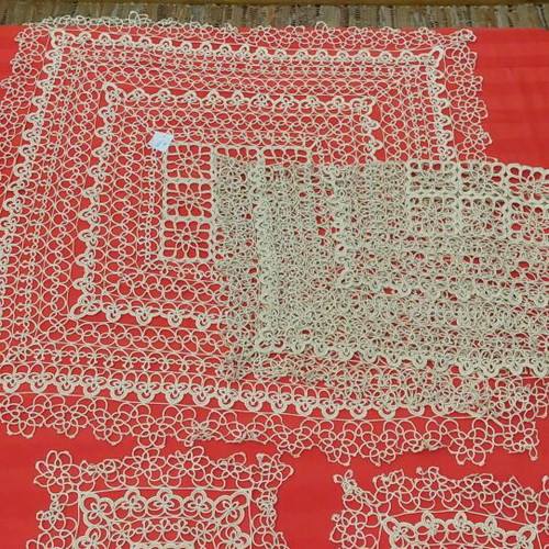 Handmade set made with tatting 4 pieces new