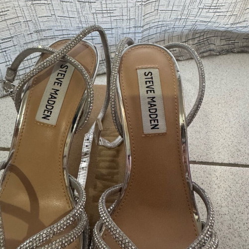 Steve Madden Kailyn silver sandals like new, size 37, 9cm heel