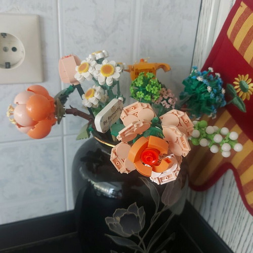 Plastic flowers from blocks like new, bouquet