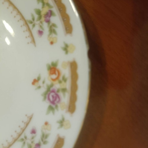 Set of 6 cups with saucers used
