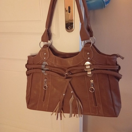 Leather shoulder bag like new, cinnamon color