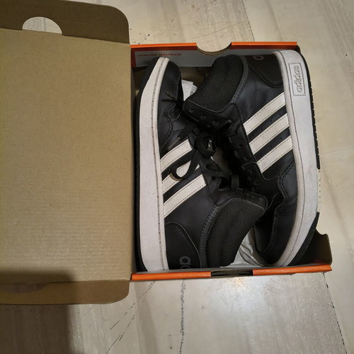Adidas Hoops Mid 3.0 GW0402 boys' shoes size 36 2/3