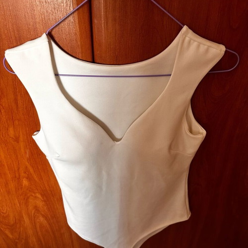 White bodysuit like new with built-in cups, size small-medium