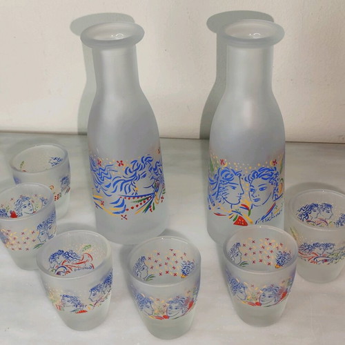 Set of 2 carafes and 6 shot glasses decorated with Giorgos Stathopoulos art