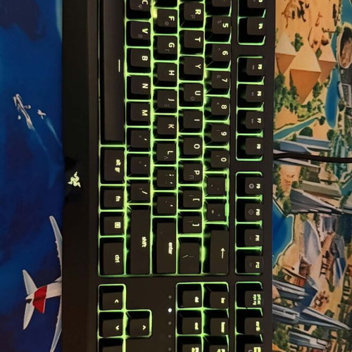 Razer Blackwidow Razer Green switched tactical and clicky keyboard new model like new