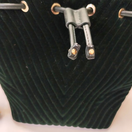 Sisley Velvet Chevron Bucket Bag emerald green, new