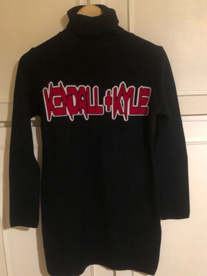 Kendall + Kylie blouse dress like new, black and red, XS