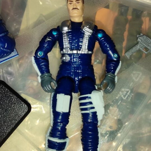 G.I.JOE Skydive (v1) (Sky Patrol) figure used with missing accessories
