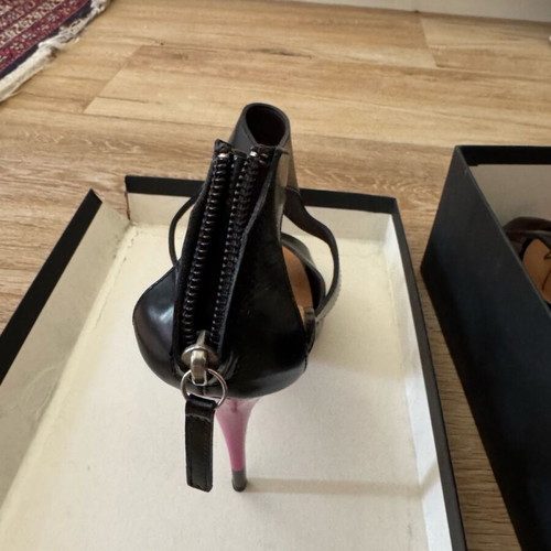 Giuseppe Zanotti high heel sandal new, size 40, black