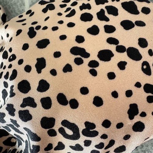 Women's swimsuit top with patterns like new, size 40
