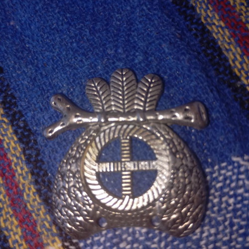 Metal vintage decorative badge emblem like new