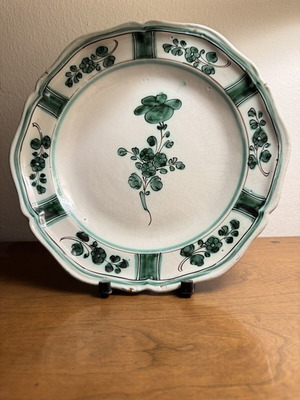 Maiolica Antique Plate 18th-19th Century Handmade, like new