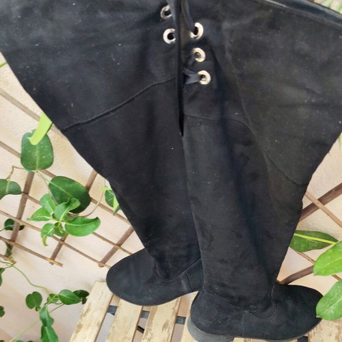 Gisicode black over the knee suede boots size 37, like new