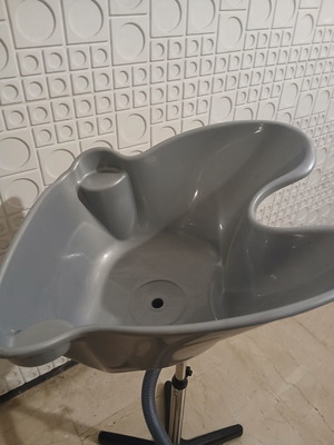 Professional Hair Washing Basin like new