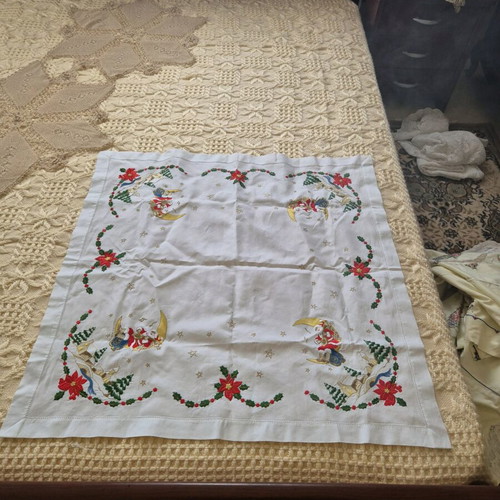 Handmade and Machine Tablecloths Set of 2, New