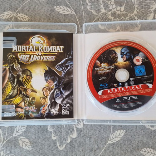 Mortal Kombat vs. DC Universe Essentials PS3 like new fighting game