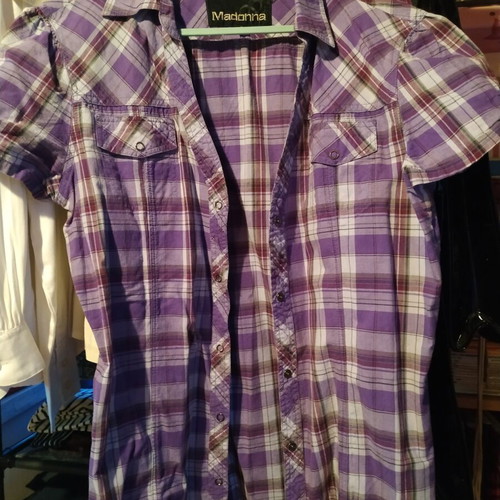 Madonna shirt size L, purple checked, like new