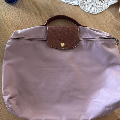 Longchamp Le Pliage laptop bag used, rotten apple color