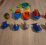 Baby bath toys pack of 16, like new, water squirting animals