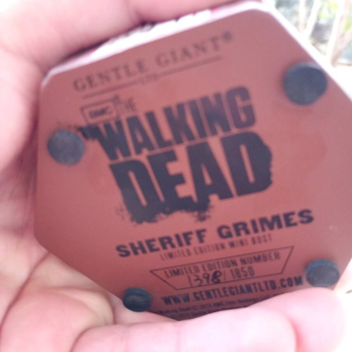 The Walking Dead Rick Grimes Bust like new, Limited Edition