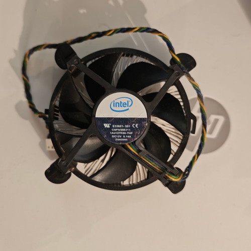 Intel E33681-001 12VDC Socket-775 4-pin aluminium CPU cooler used