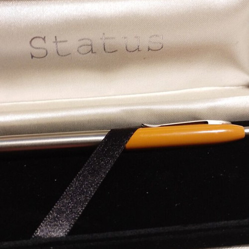 Vintage Status pen case with silver and tan metal pen like new