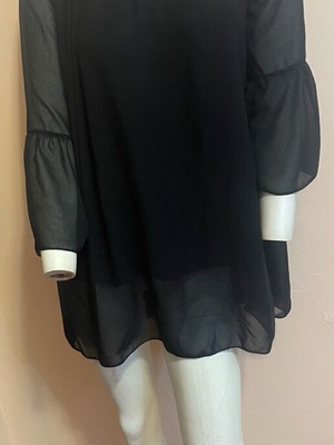 Abir blouse like new, size M, black