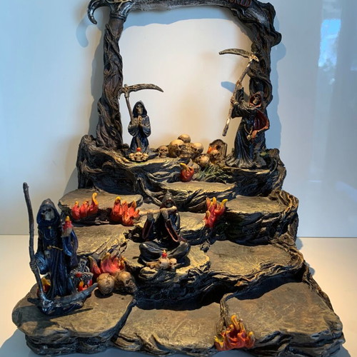 Gothic decorative resin base with 4 used Grim Reaper figures