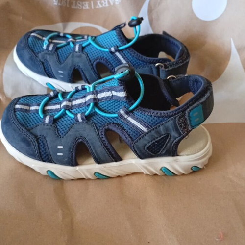 Blue casual sandals for boys size 30 with leather insole like new